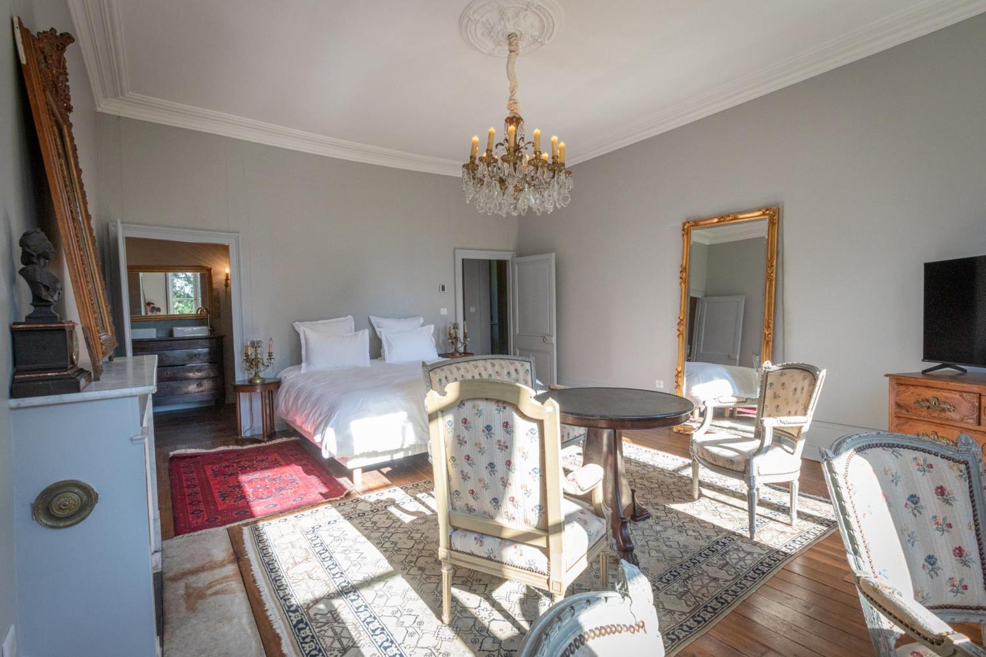 Le Chateau Du Sollier - Charme Calme Et Confort A 5Mn Du Peage Le Subdray Екстер'єр фото