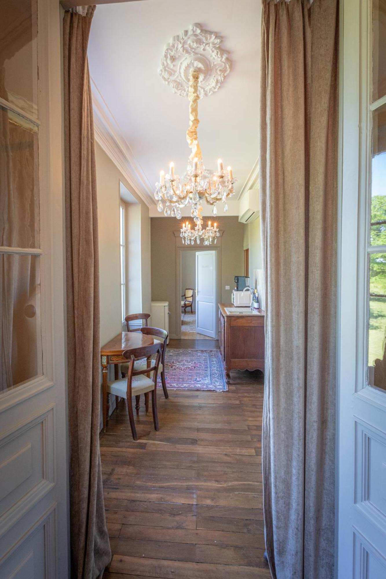 Le Chateau Du Sollier - Charme Calme Et Confort A 5Mn Du Peage Le Subdray Екстер'єр фото